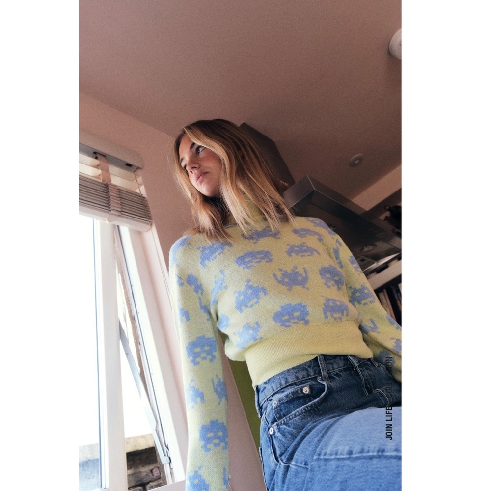 ZARA JACQUARD SPACE INVADERS ©TAITO SWEATER